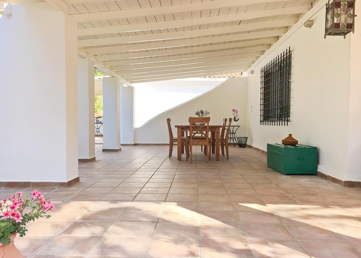 Olive Bay Beach House Amoliani Zewnętrze zdjęcie